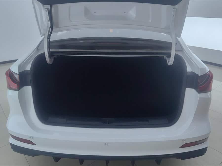 Roewe i5 2025 car image #5