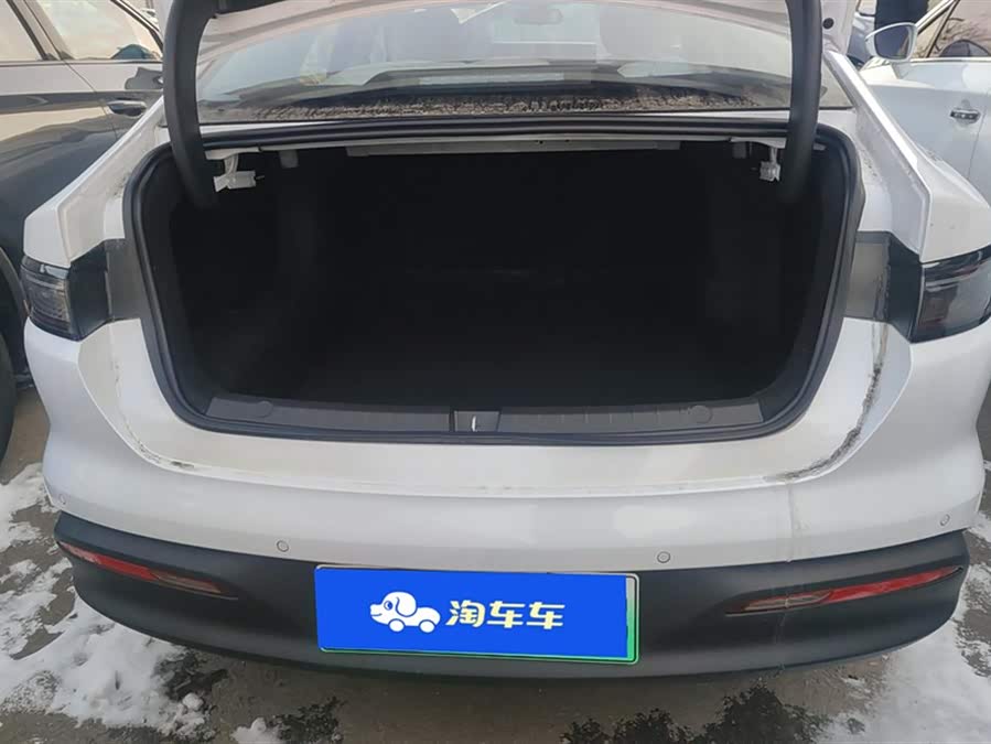 BYD Seal 05 DM-i 2025 car image #5