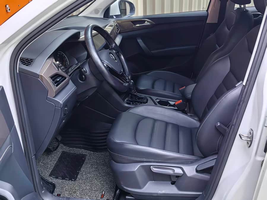 Volkswagen Tharu 2020 car image #5