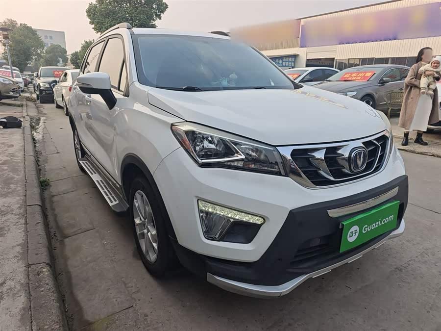 Changan CS15 2016 car image #5