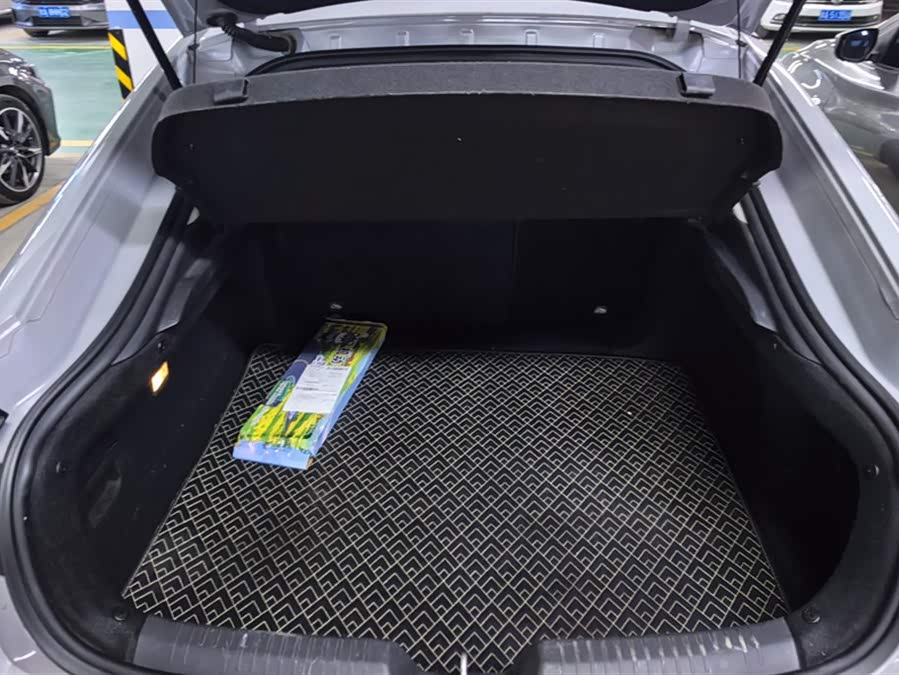 Changan UNI-V iDD 2023 car image #5