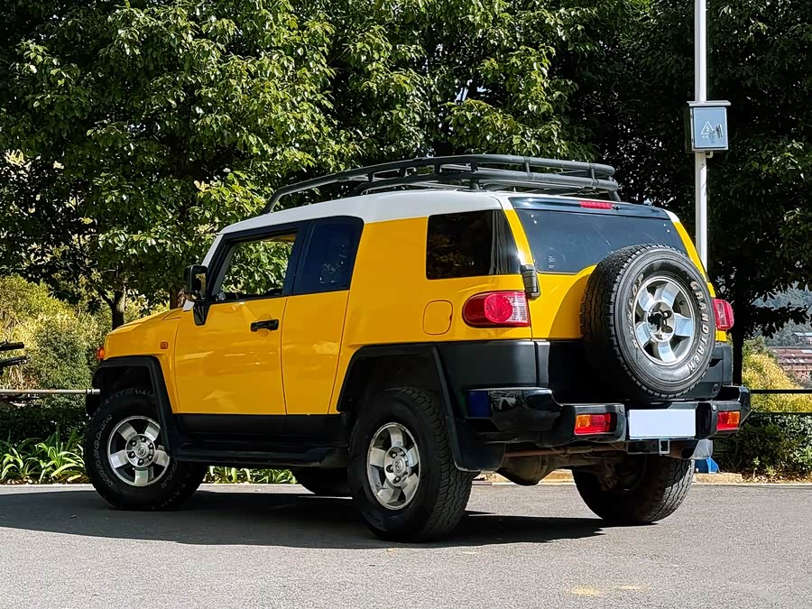 Toyota FJ Cruiser 2008 #5 Toyota FJ Cruiser 2008 car image #5