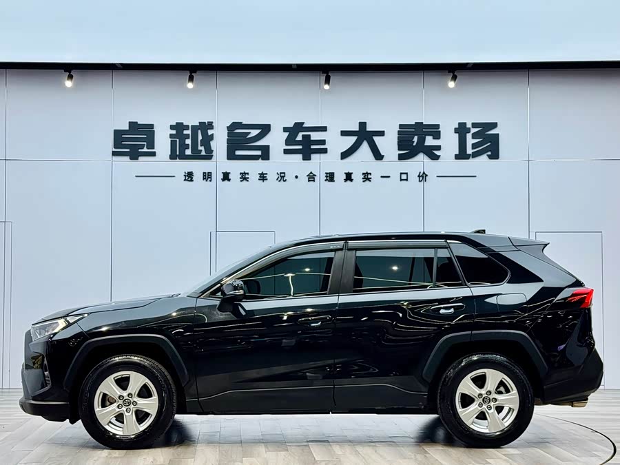 Toyota RAV4 2022 car image #5