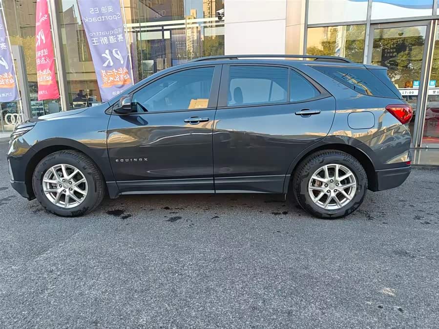 Chevrolet Equinox 2023 car image #5