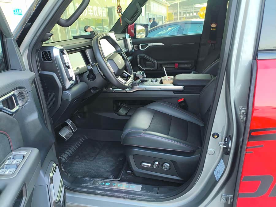 Jetour Traveller 2024 car image #5