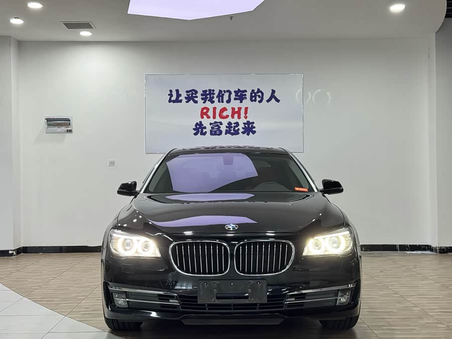 BMW 7 Series 2013 car image #5