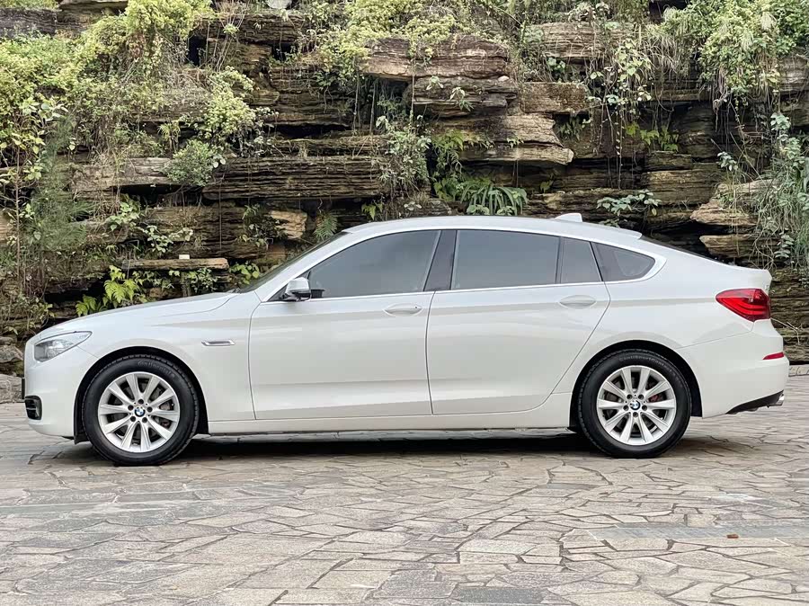 BMW 5 Series GT 2016 صورة سيارة #5