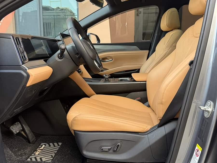 BYD SongL DM-i 2024 #5 BYD SongL DM-i 2024 car image #5