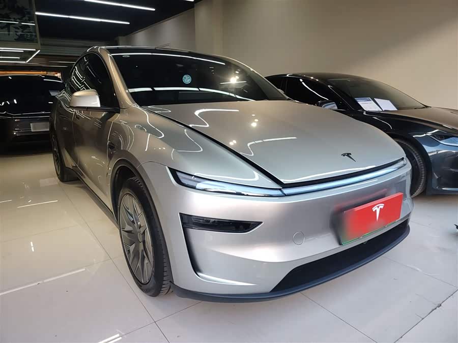 特斯拉 Model Y L 2025 汽车图片 #5