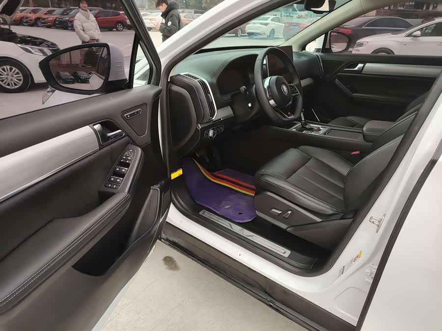 BYD Tang 2019 #5 BYD Tang 2019 car image #5