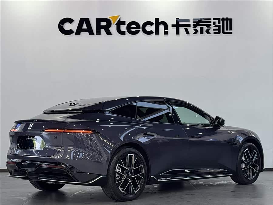 阿维塔 阿维塔06 2025 汽车图片 #5