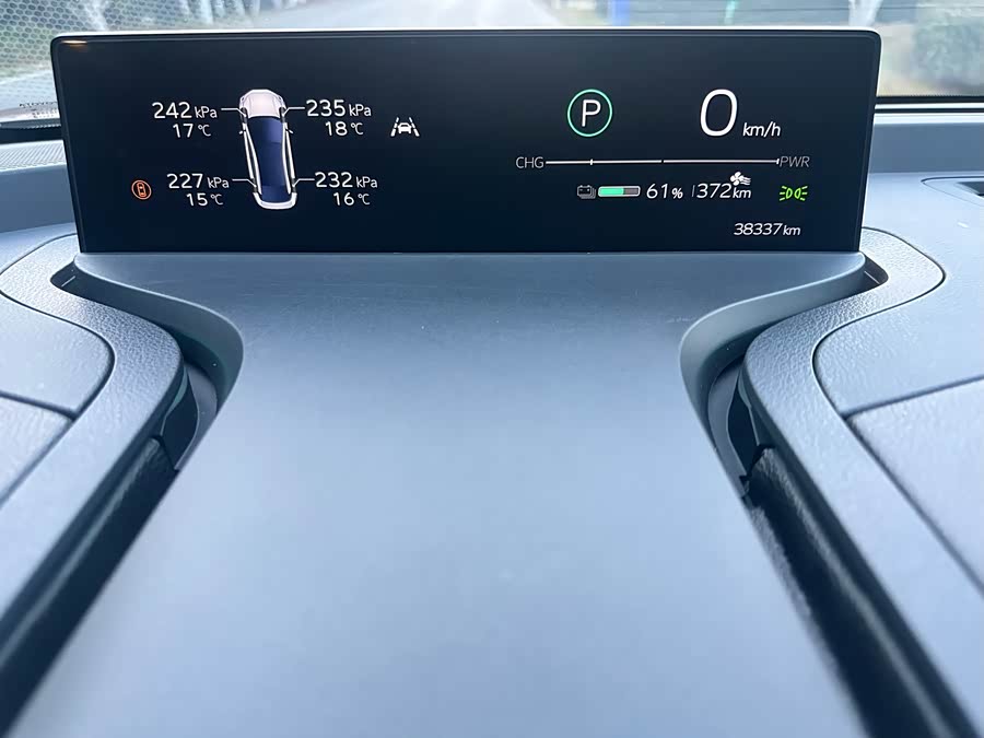 Toyota bZ3 2023 #5 Toyota bZ3 2023 immagine di auto #5