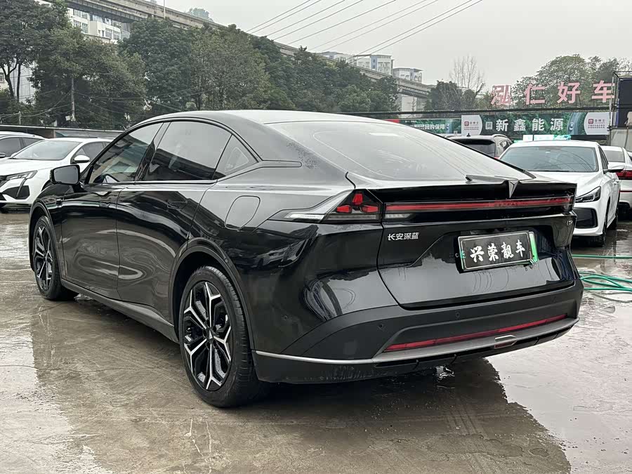 Deepal L07 2025 car image #5