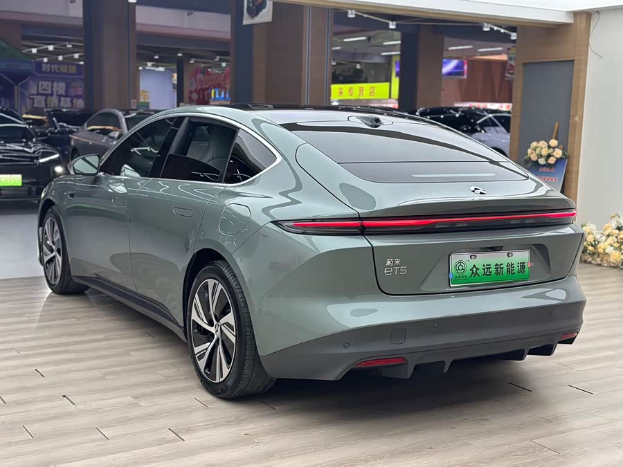 NIO ET5 2023 car image #5