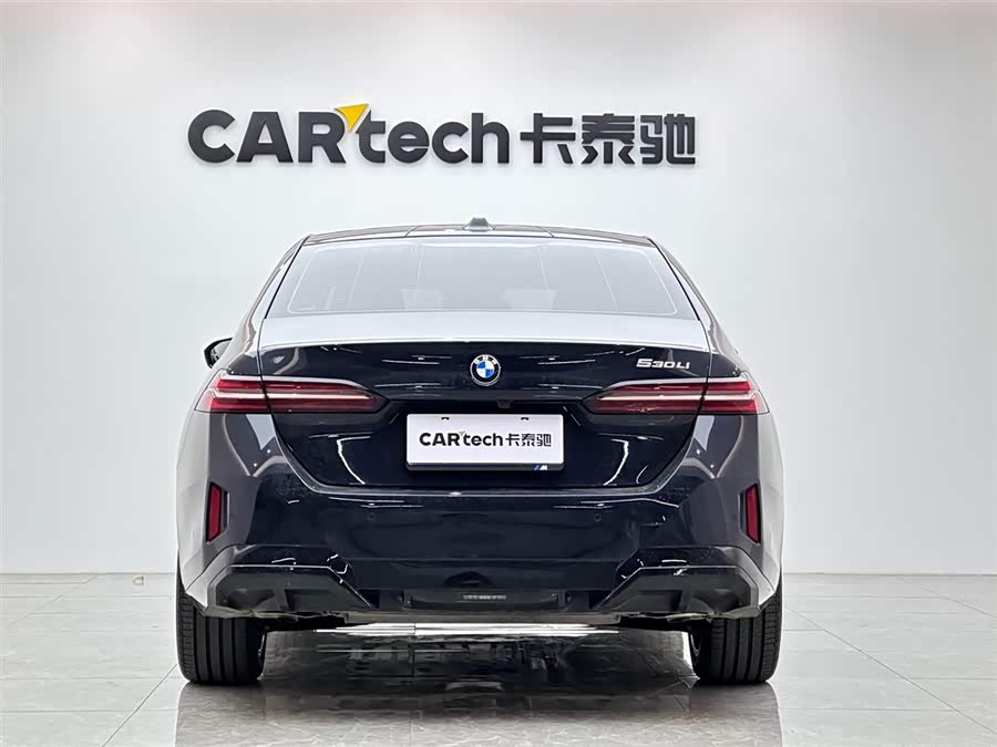 BMW 5 Series 2024 #5 BMW 5 Series 2024 car image #5