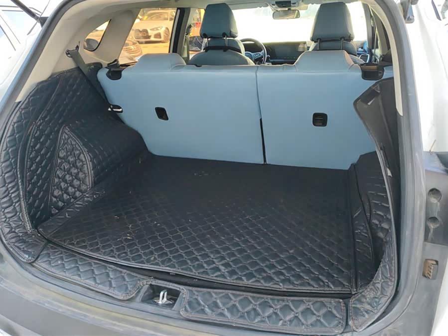 Kia Stonic 2021 car image #5