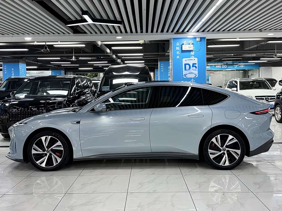 NIO ET5 2023 car image #5