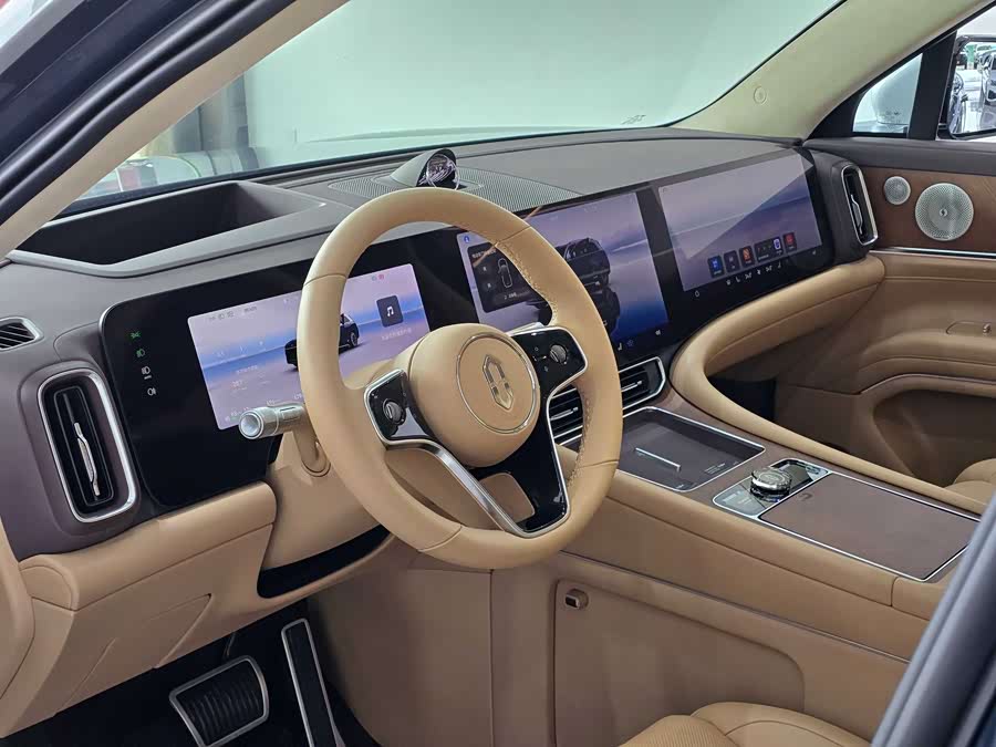 2024 car image #5