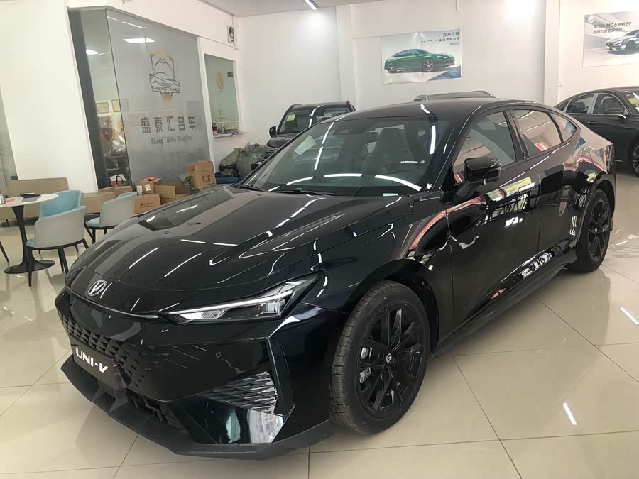 Changan UNI-V car image #5