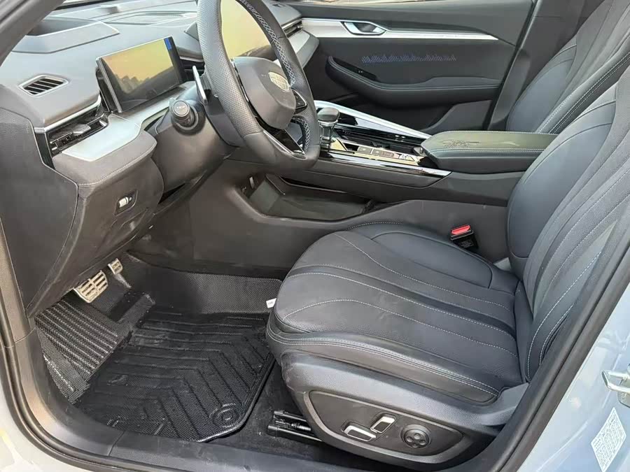 GEELY Preface 2025 #5 GEELY Preface 2025 car image #5