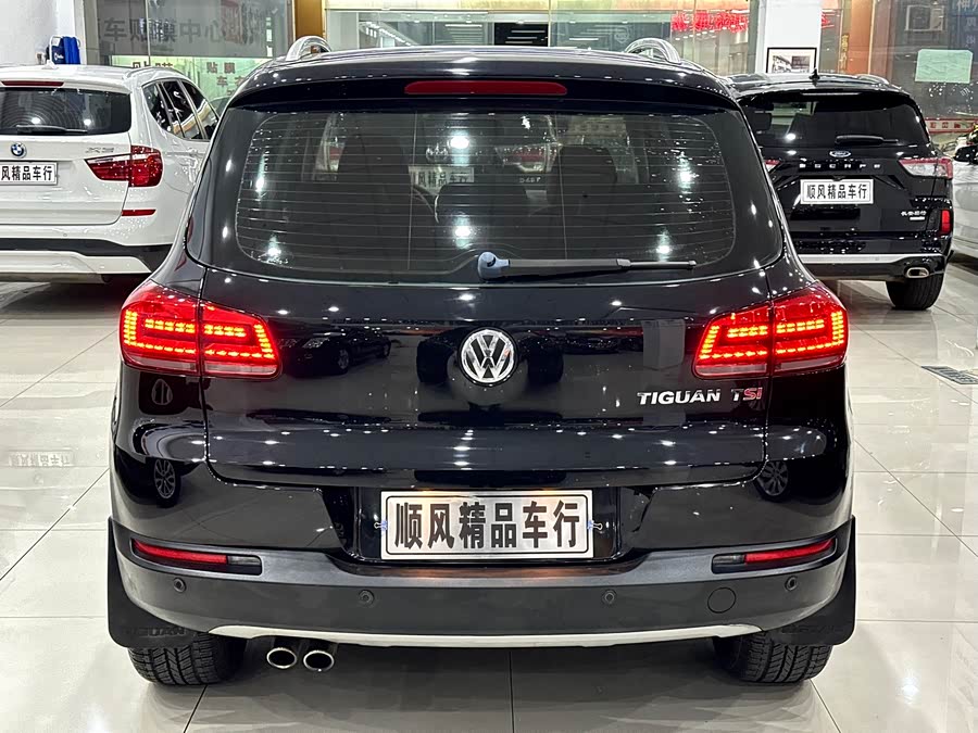 Volkswagen Tiguan 2014 car image #5