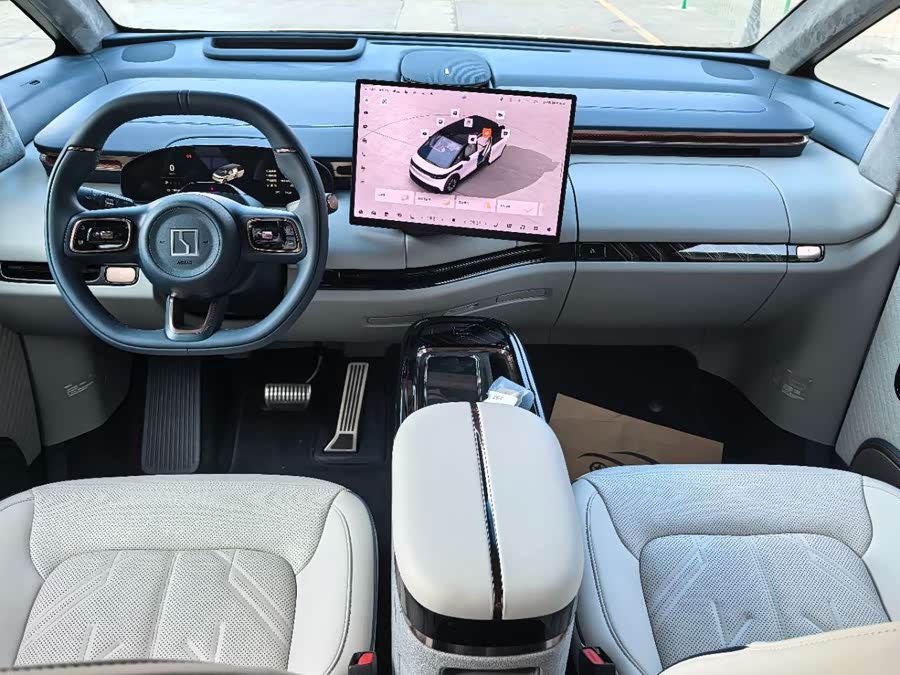 极氪 极氪MIX 2024 汽车图片 #5