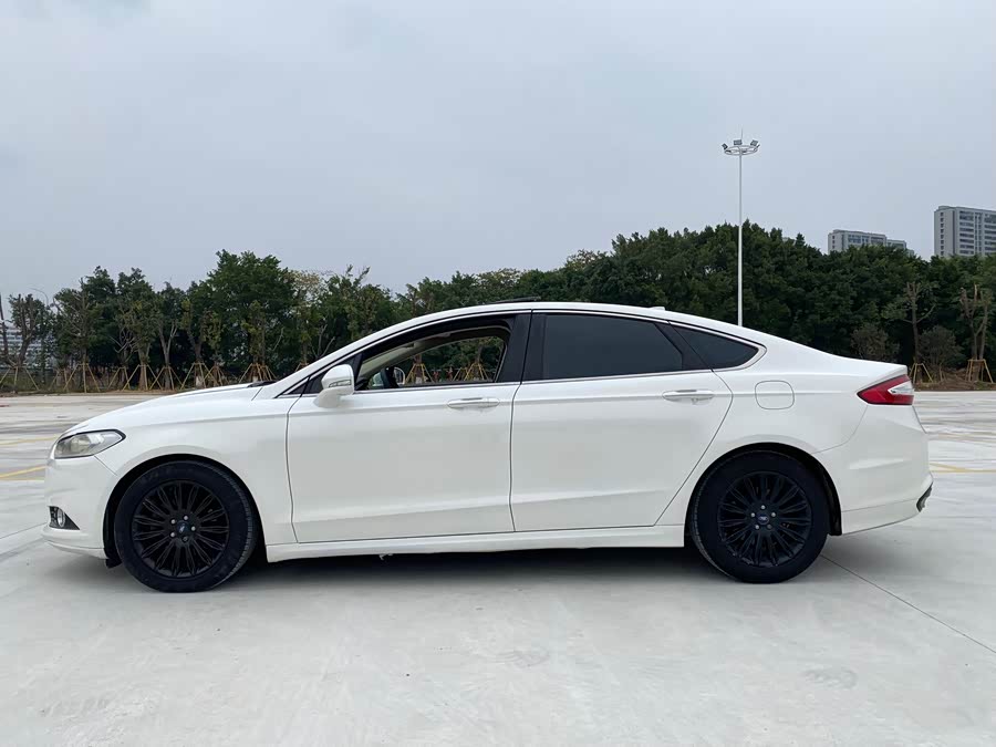 Ford Mondeo 2013 #5 Ford Mondeo 2013 car image #5