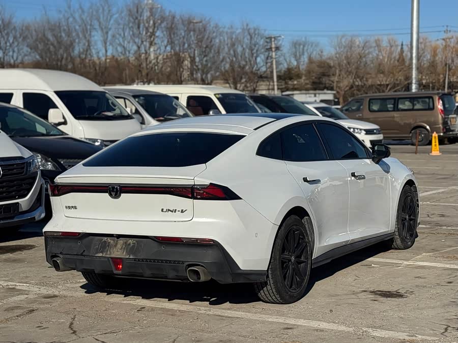 Changan UNI-V 2022 #5 Changan UNI-V 2022 car image #5