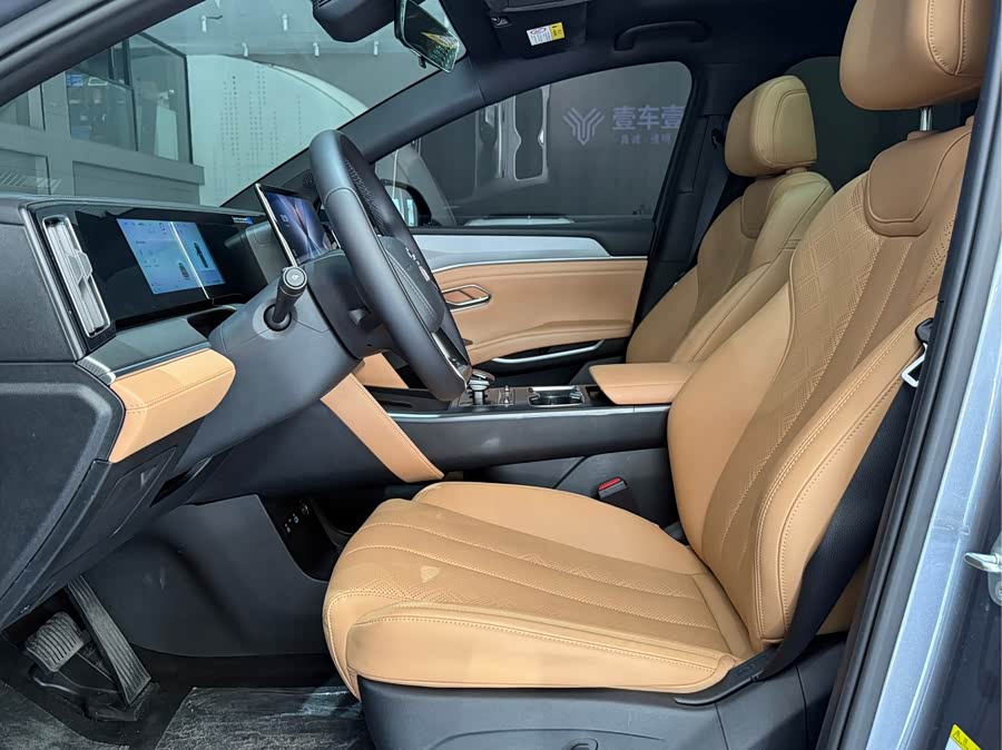 BYD SongL DM-i 2024 car image #5