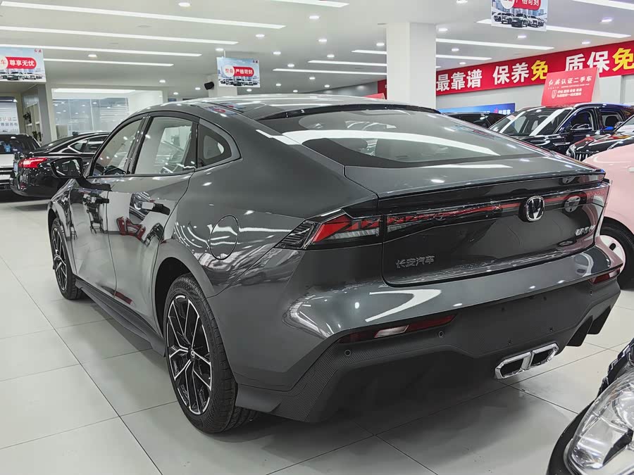 Changan UNI-V iDD 2025 #5 Changan UNI-V iDD 2025 car image #5