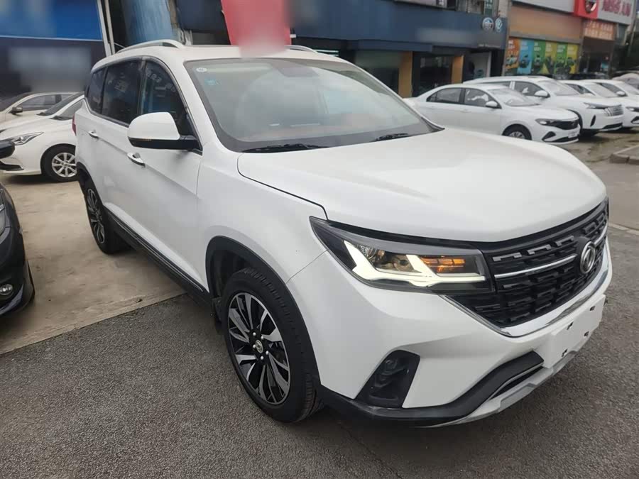 Forthing T5 2019 #5 Forthing T5 2019 صورة سيارة #5