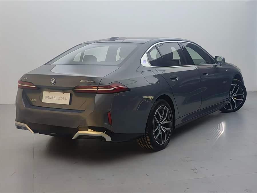 BMW i5 2024 car image #5