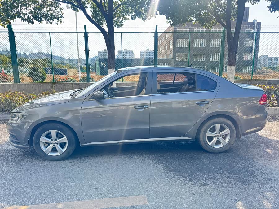 Volkswagen Lavida 2014 car image #5