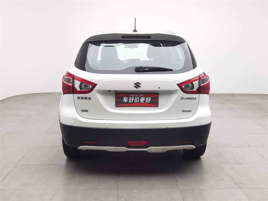Suzuki S-Cross 2015 صورة سيارة #5