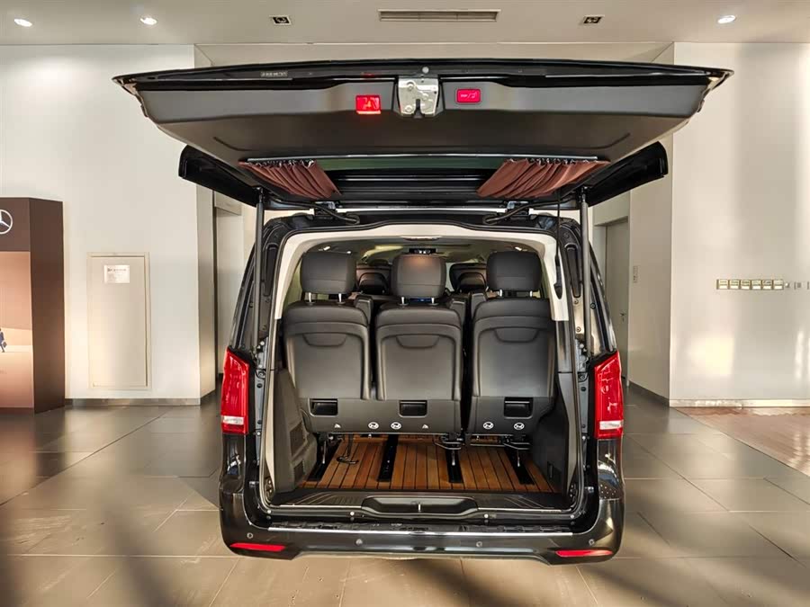 Mercedes-Benz V Class 2022 immagine di auto #5