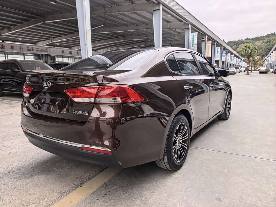 起亚 起亚K4 2014 汽车图片 #5