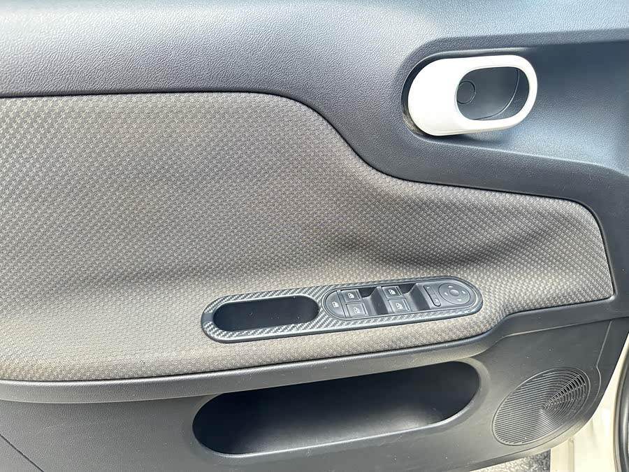 MG 3 2013 car image #5