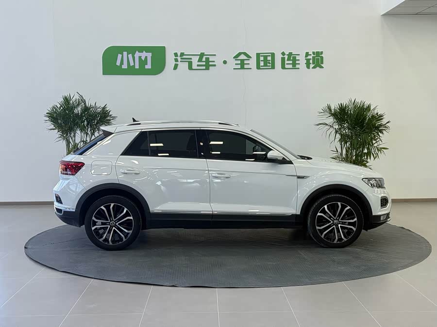 T-Roc 2021 car image #5