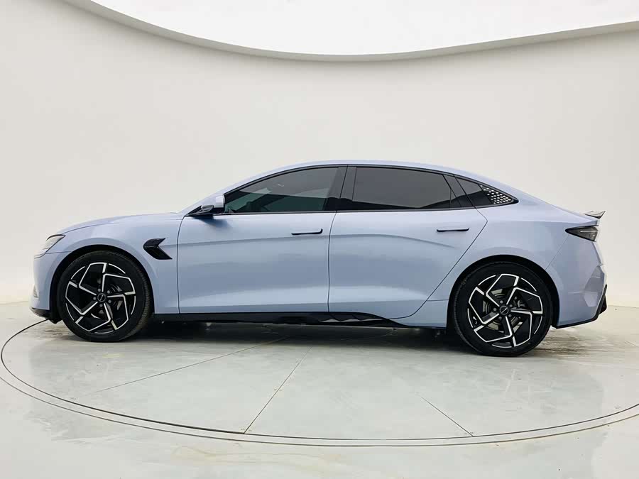 BYD Seal 2023 car image #5