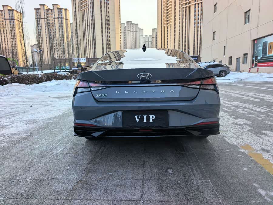 Hyundai Elantra 2022 car image #5