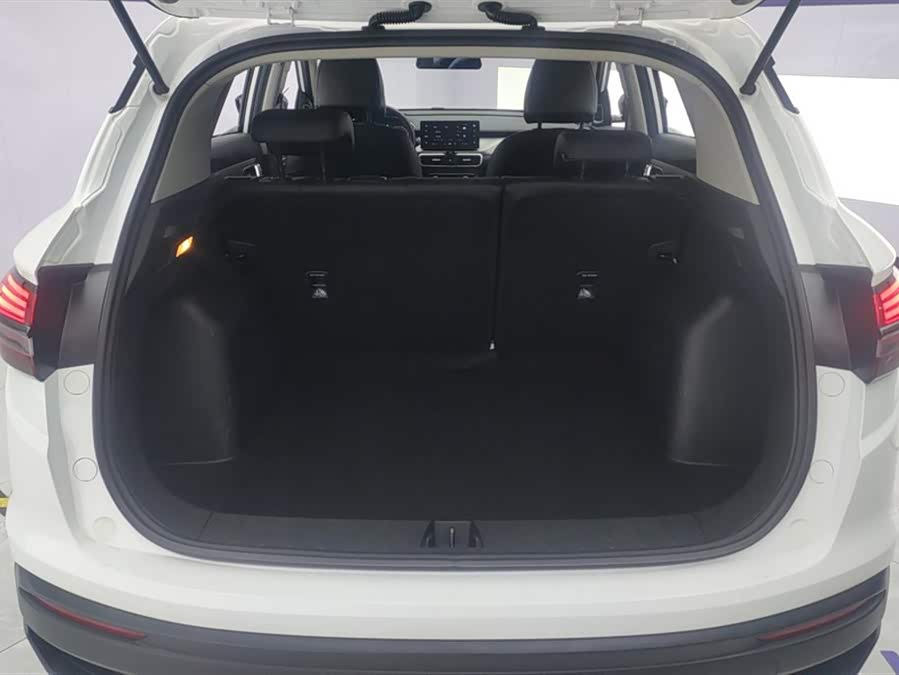 GEELY Coolray 2025 car image #5