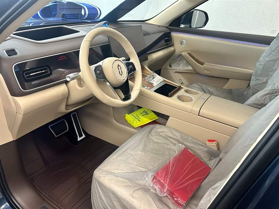 2025 car image #5