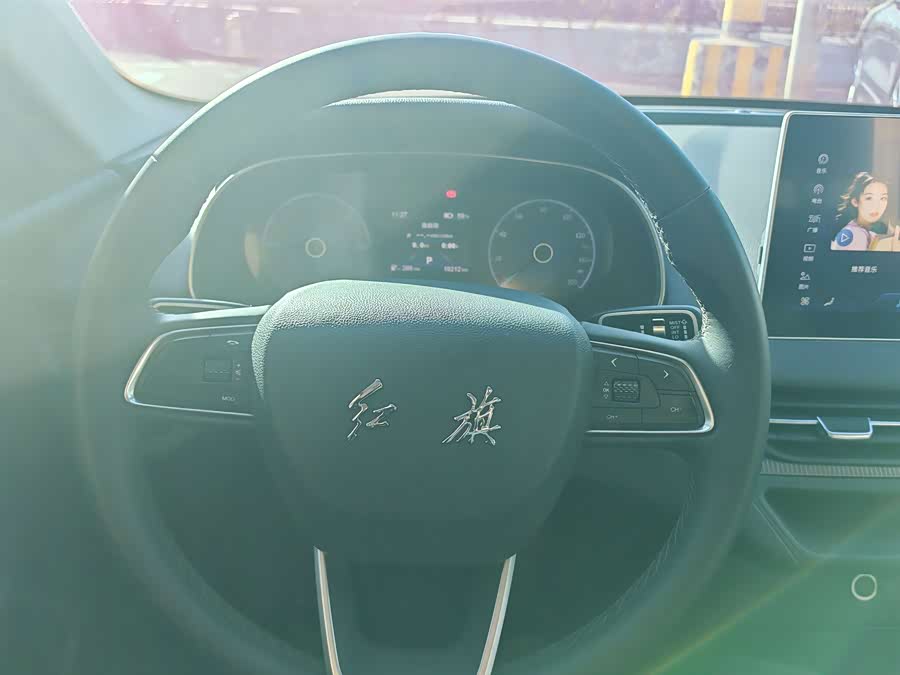 HongQi E-QM5 2022 car image #5