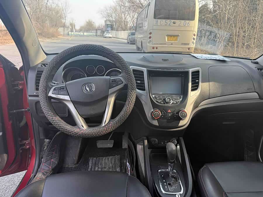Changan CS35 2013 car image #5
