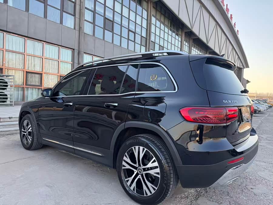 Mercedes-Benz GLB Class 2024 car image #5