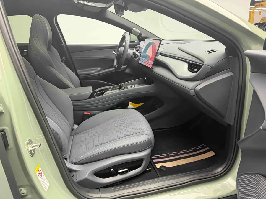 BYD Seal 06GT 2025 car image #5