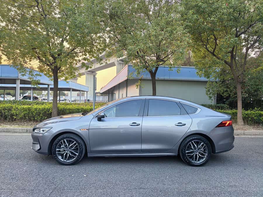 BYD Qin Plus 2023 صورة سيارة #5