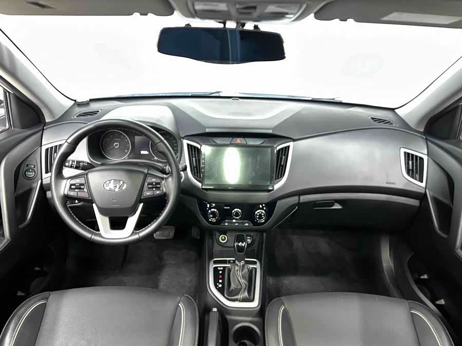 Hyundai ix25 2019 #5 Hyundai ix25 2019 car image #5
