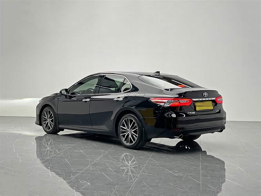 Toyota Camry 2021 car image #5