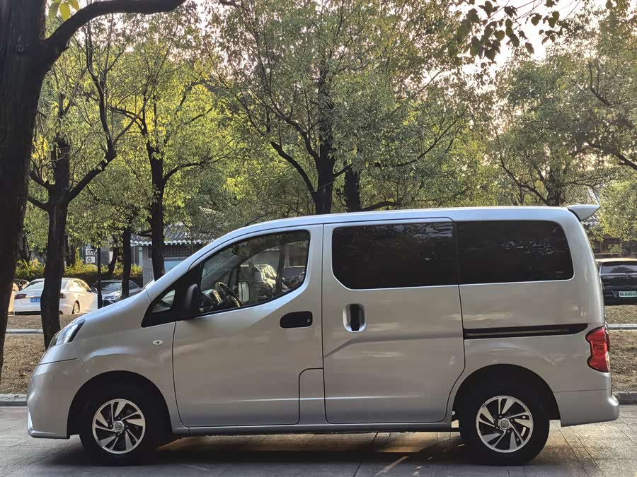 日产 日产NV200 2017 汽车图片 #5